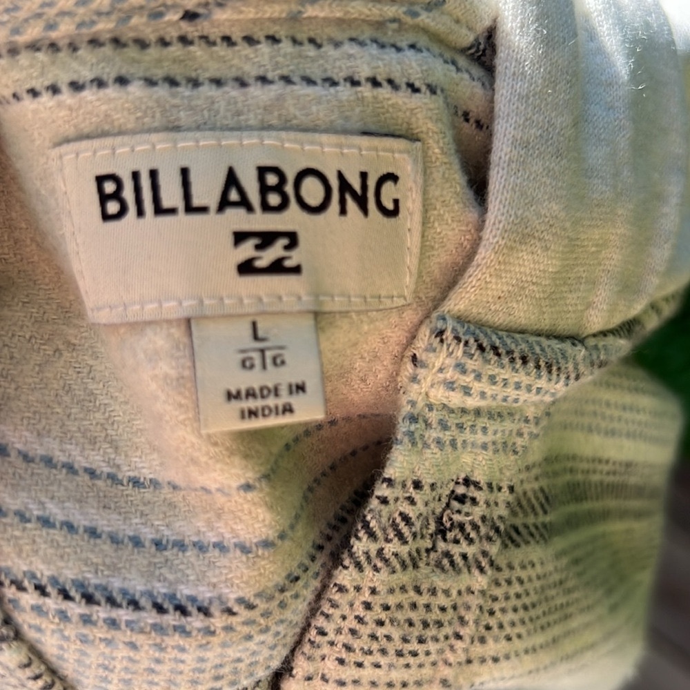 NWOT Billabong Baja flannel hoodie size L boys